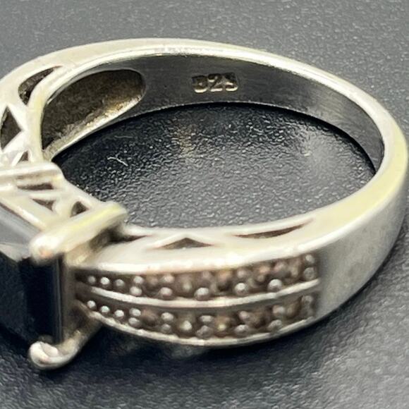 Sterling Silver 925 Square Prong 7mm Black Onyx Stone Marcasites Ring Size 7.5 - Picture 6 of 9